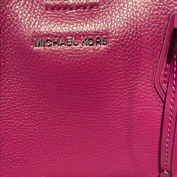 Michael Kors Purple Pebbled Leather Tote with shoulder strap - Picture 2 of 5